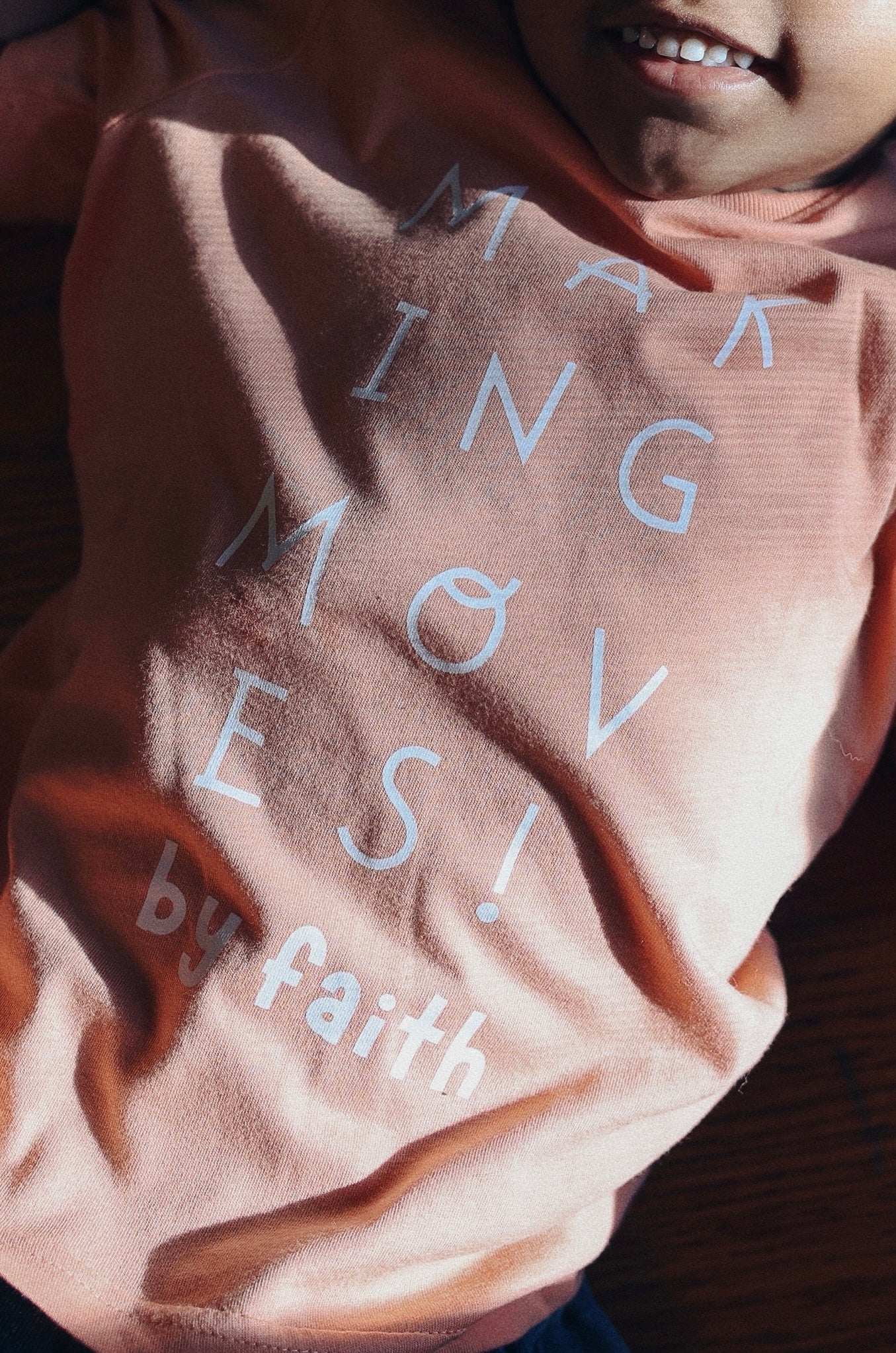 "Making Moves" Graphic Tee - Coral